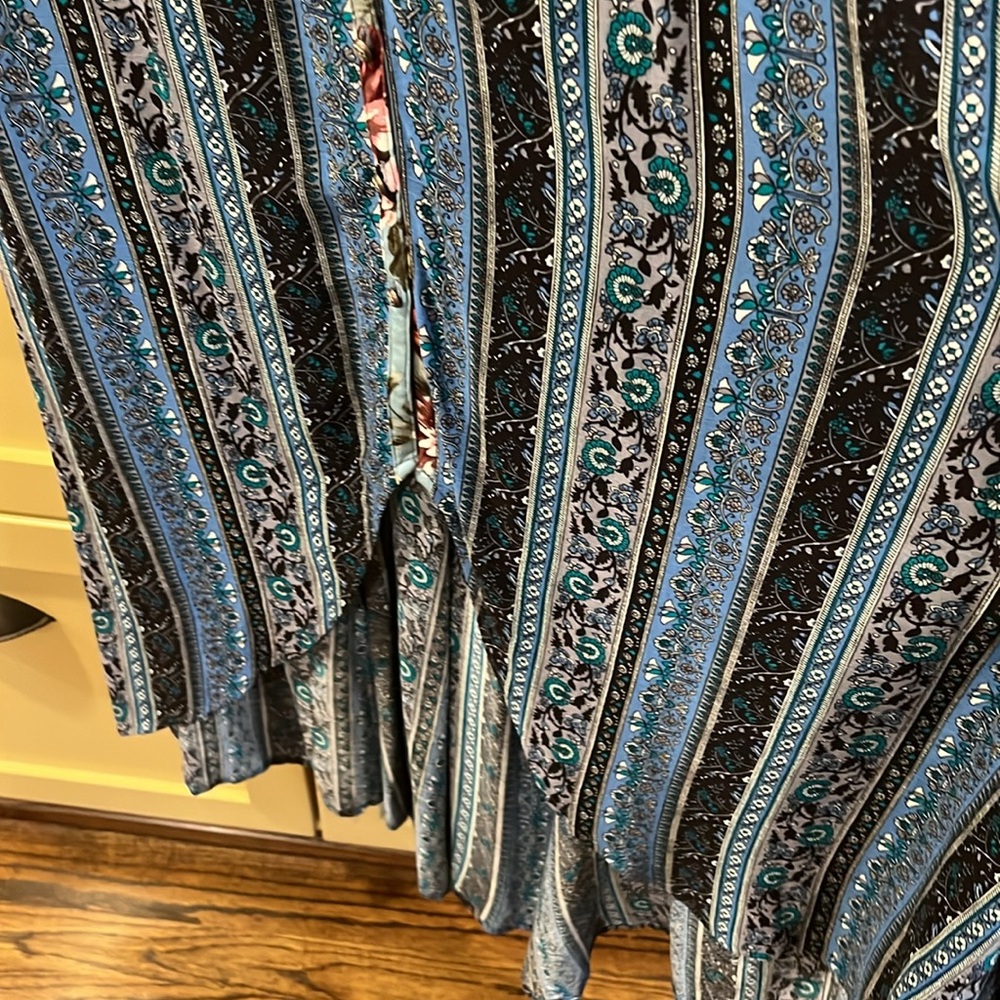 Aratta blue velvet embroidered hi-lo dress. 19” pit to pit - Picture 4 of 5